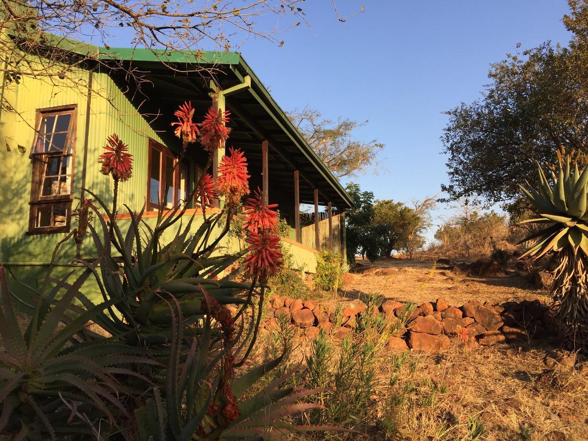 Three Tree Hill Lodge Bergville Exterior photo